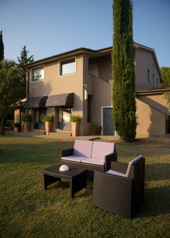 Agriturismo Quercia Rossa Rural House Монтемерано Экстерьер фото